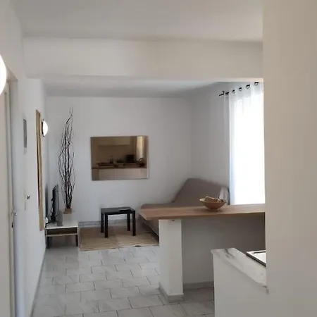 Pirgos Apartments 公寓