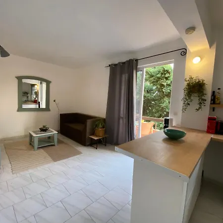 Pirgos Apartments
